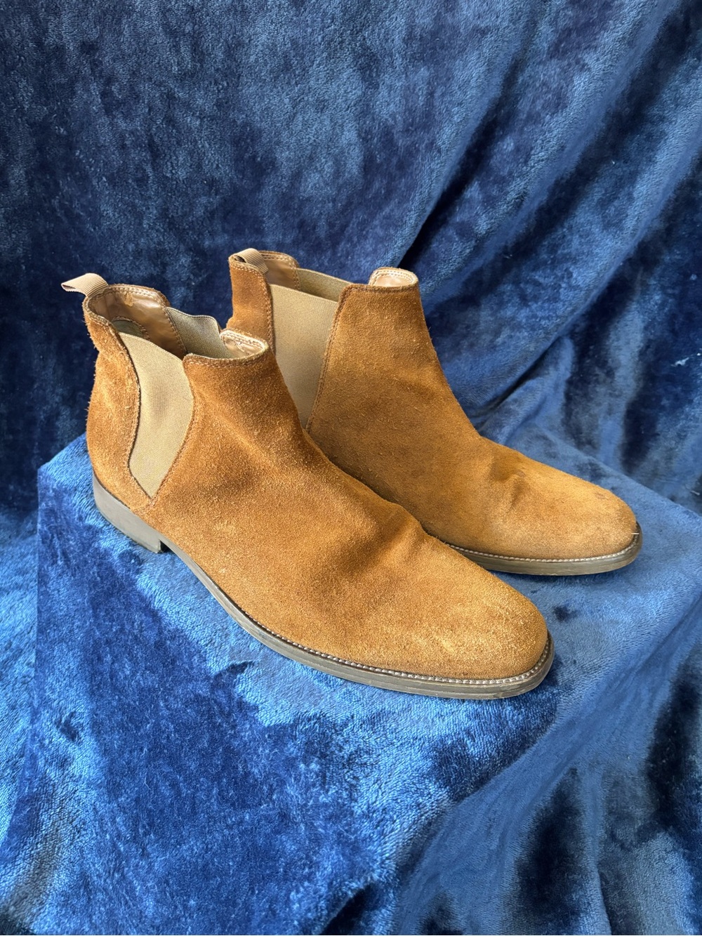 Men's Size 11 ALDO Tan Suede Chelsea Boots - Classic Slip-On Style